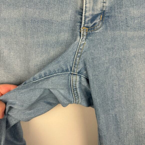 Loft Blue Light Wash Denim Distressed Curvy Skinny Cropped Jeans Women 12/31 - Picture 6 of 13